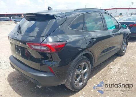 2025 Ford Escape St-Line z USA, uszkodzony, nr VIN 1FMCU0MN2SUA09605